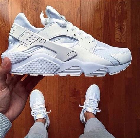 nike shoes huarache fakes|nike huarache shoes high tops.